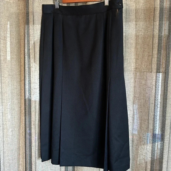 Harve Benard by Behard Holtzman classic black skirt - Picture 1 of 7